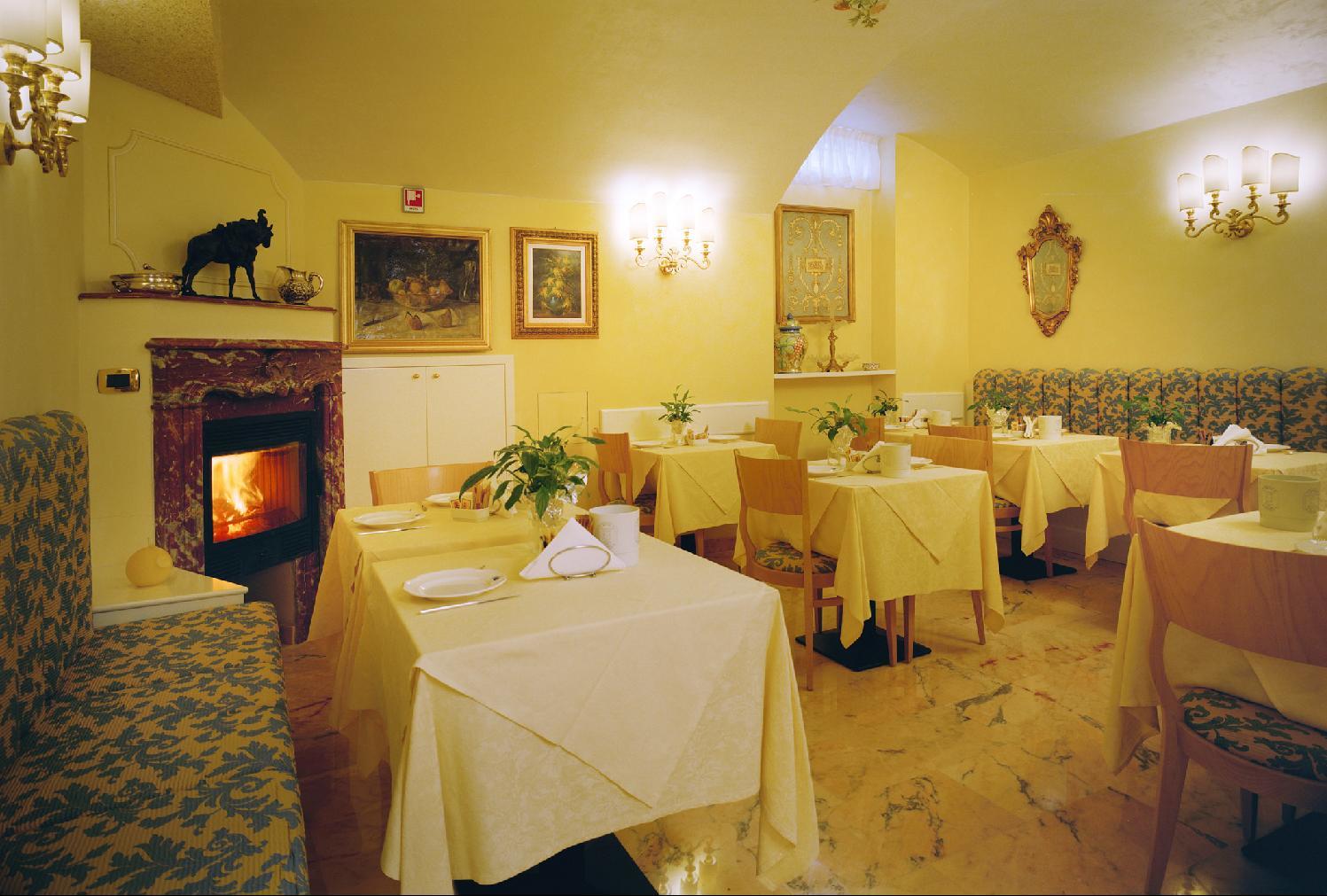 Hotel Dieci Milano Restaurang bild